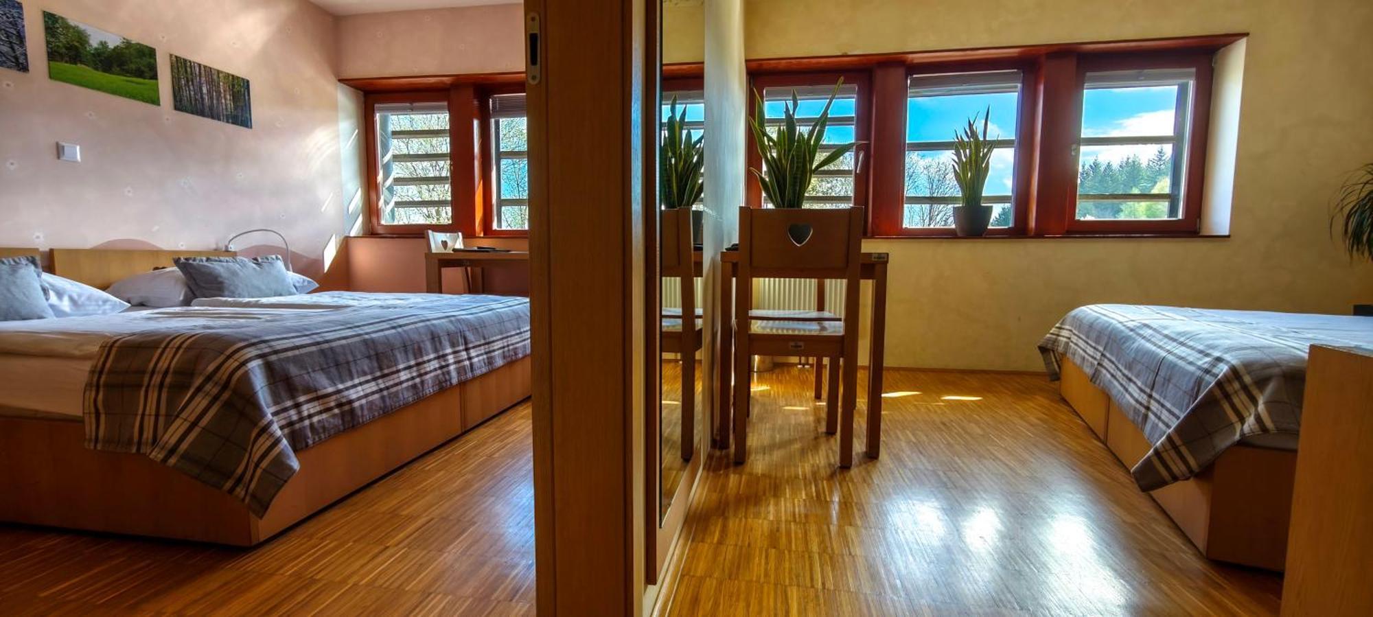 Hotel Celjska Koca Celje Exteriör bild